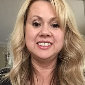 Meet your Posher, Ewa